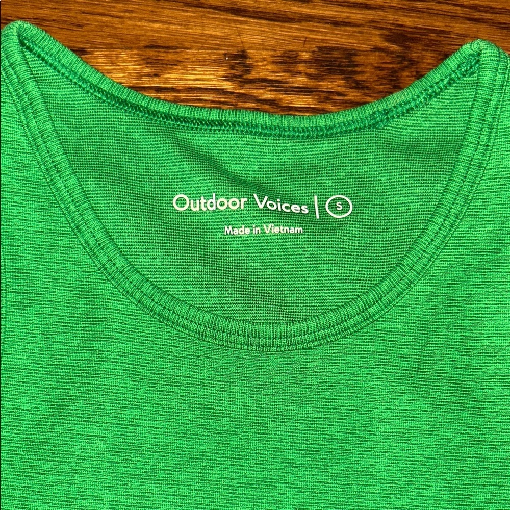 Outdoor Voices Vibrant Green Workout Set 💚 (Top + Leggings) Size Small - Picture 2 of 9